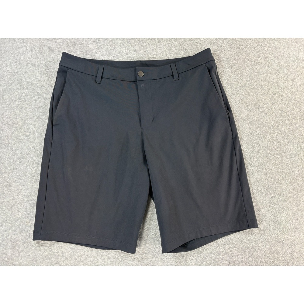 Lululemon TECH Flat Front Casual Shorts (Men's 34) Gray - 10"